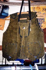 suede vest and bag 300p